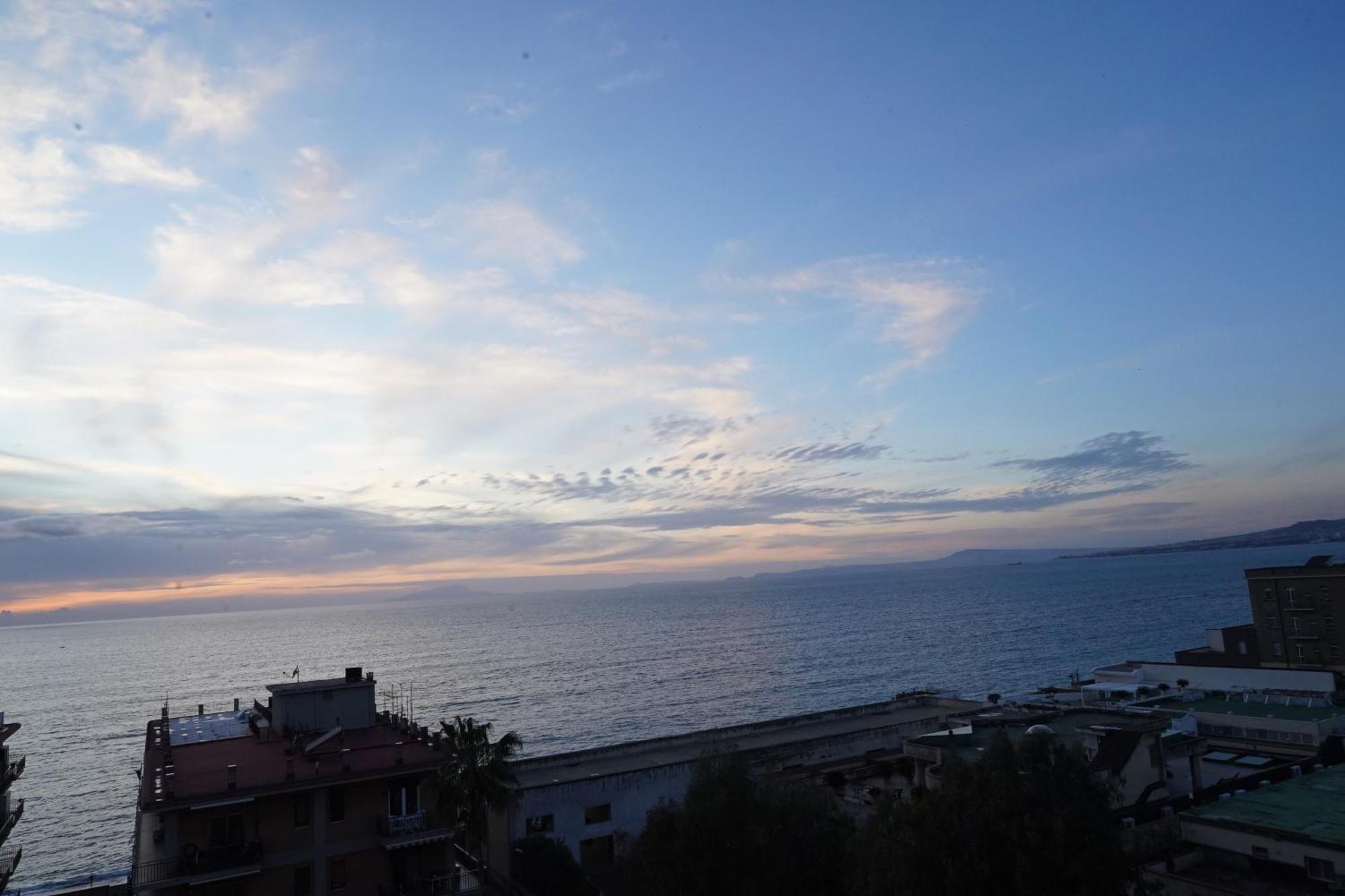 Apartamento House Of Sun 2016 Castellammare di Stabia Exterior foto
