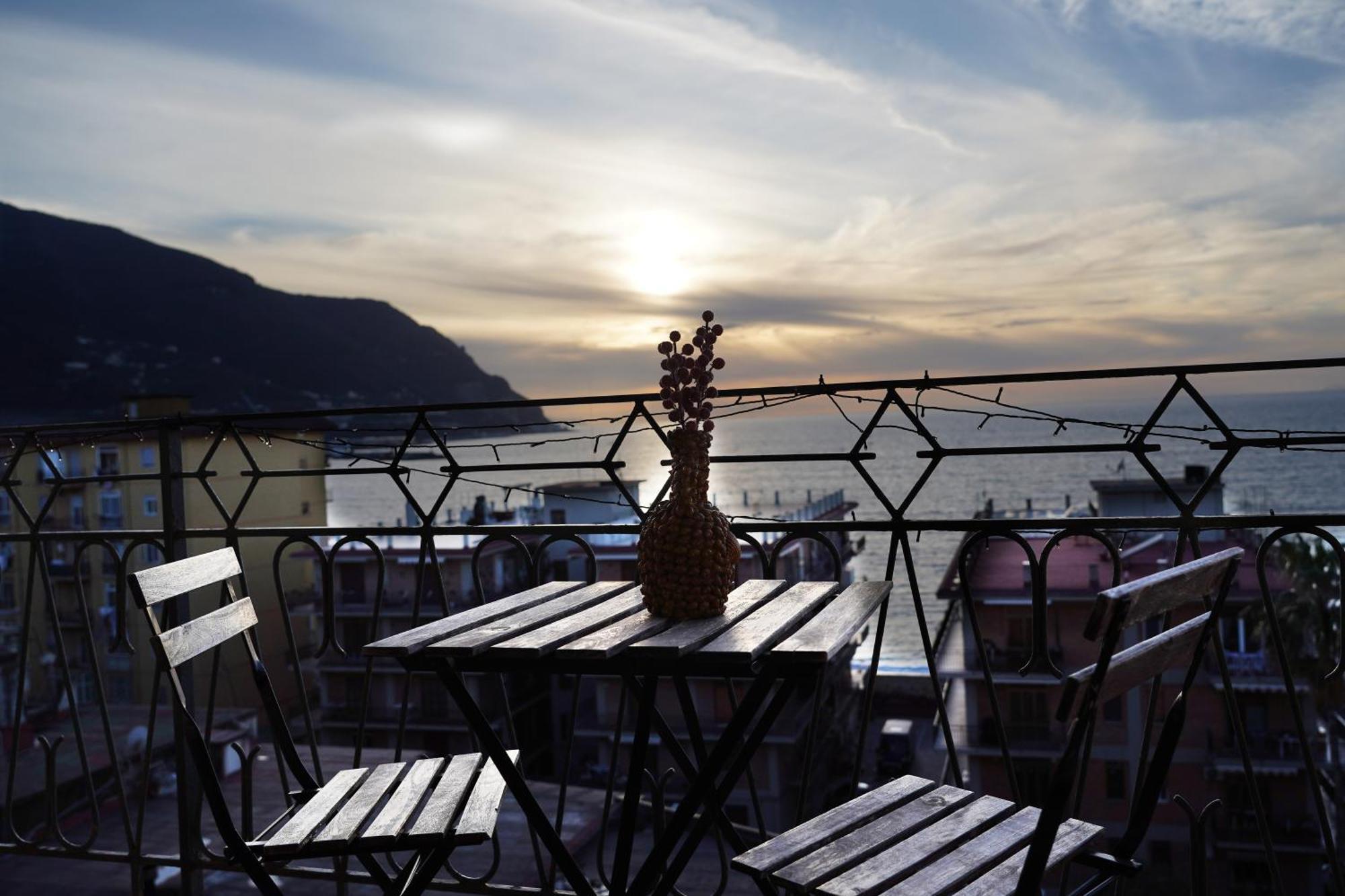 Apartamento House Of Sun 2016 Castellammare di Stabia Exterior foto