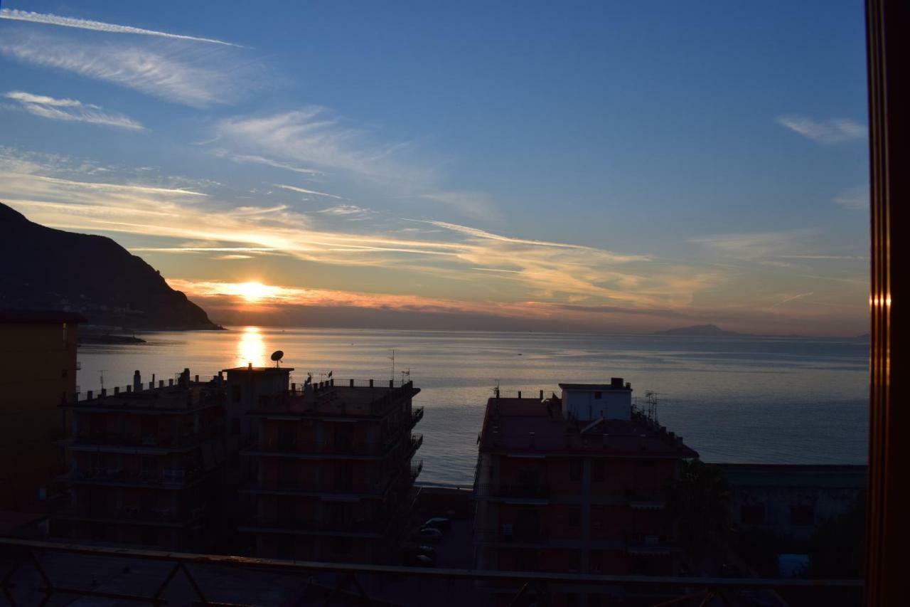 Apartamento House Of Sun 2016 Castellammare di Stabia Exterior foto